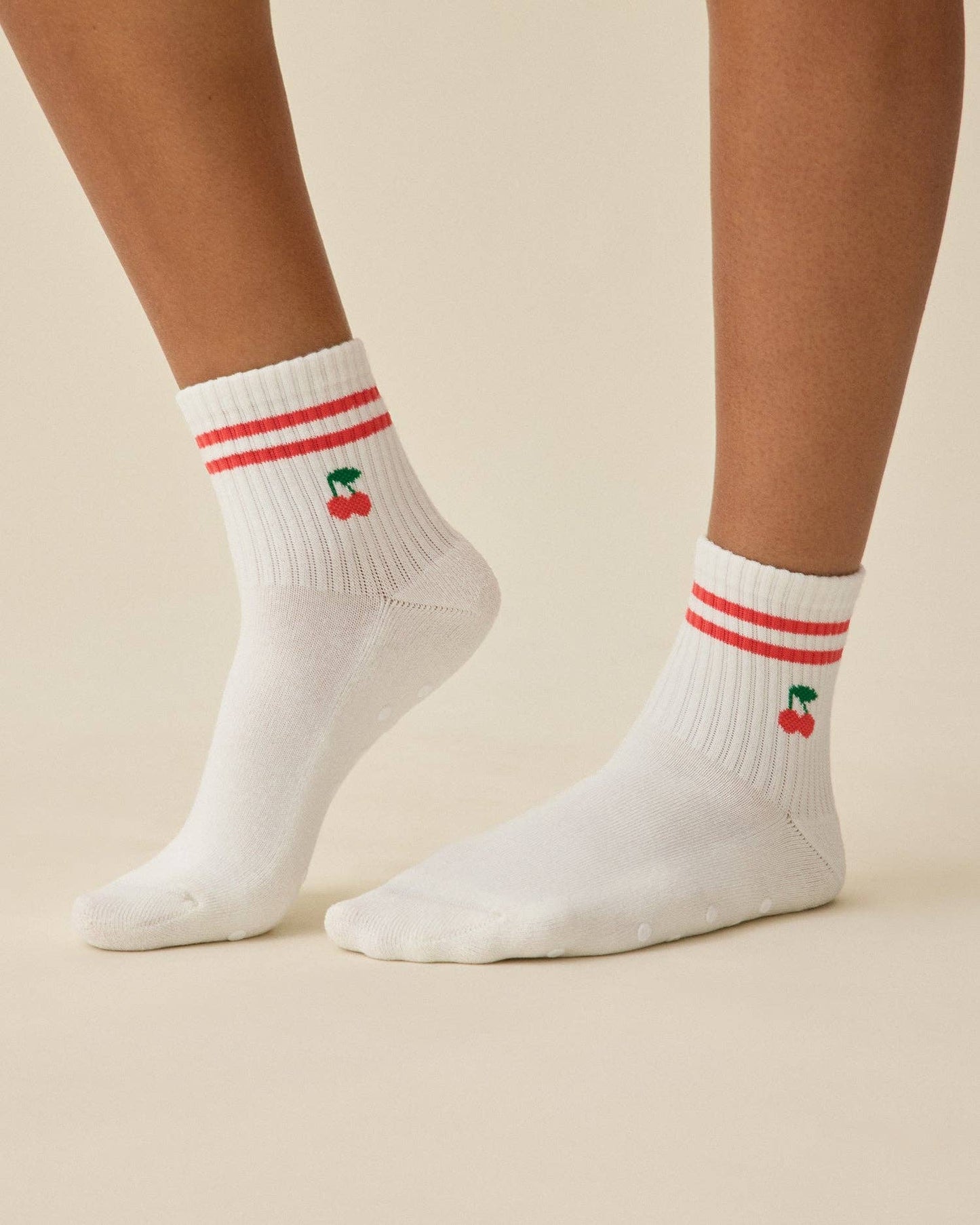 Non-Slip Quarter Crew Socks