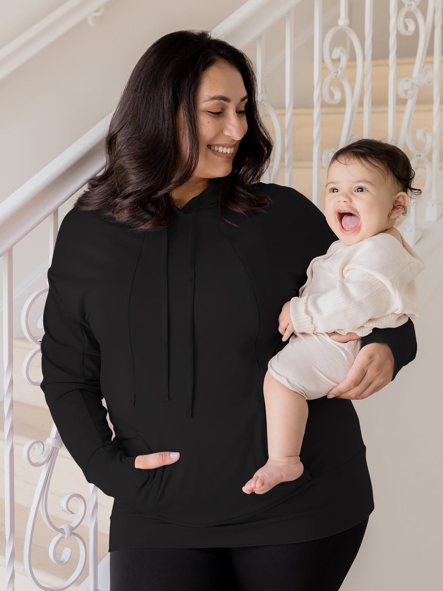 Bamboo Maternity & Nursing Hoodie | Black